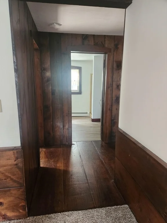 285 Main St, Spencer