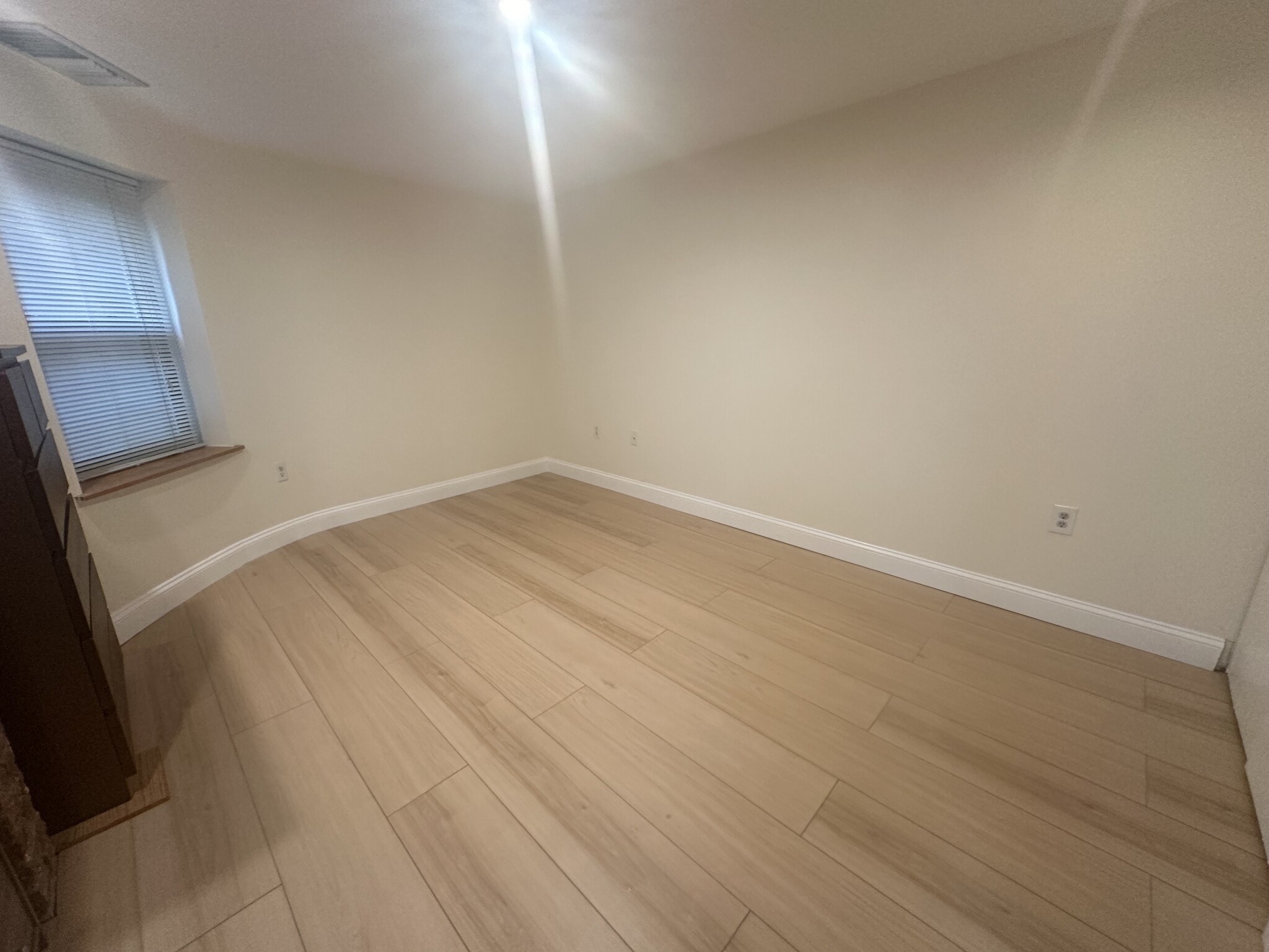 84 Gainsborough St, Fenway