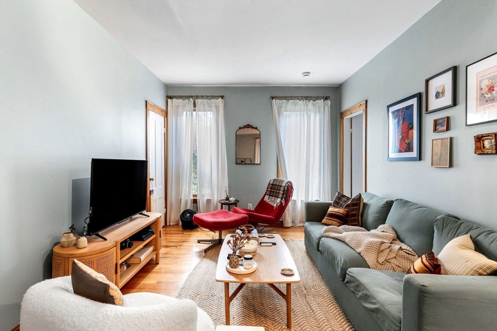 7 Flagg St, Harvard Square