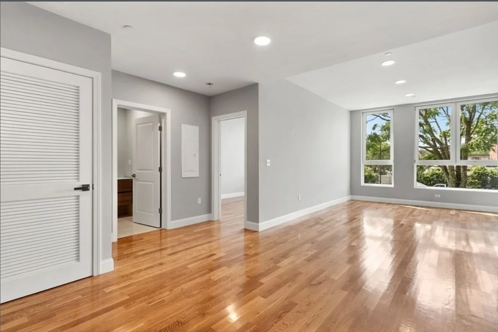10 Taber St, Roxbury