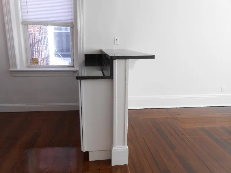 71 Brighton Ave, Allston