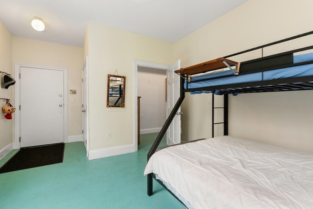 87 Brookside Ave, Jamaica Plain