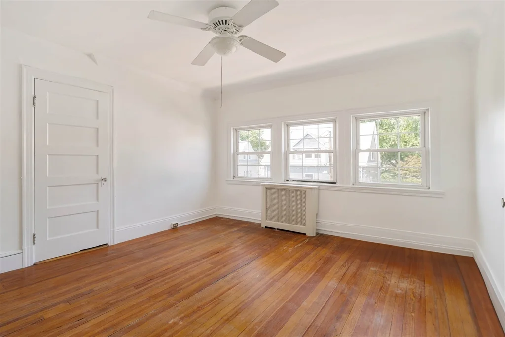 18 Newcastle Rd, Brighton