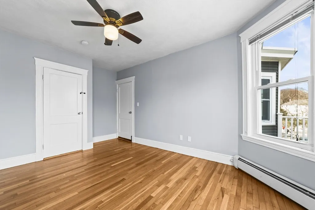 516 Washington, Brighton