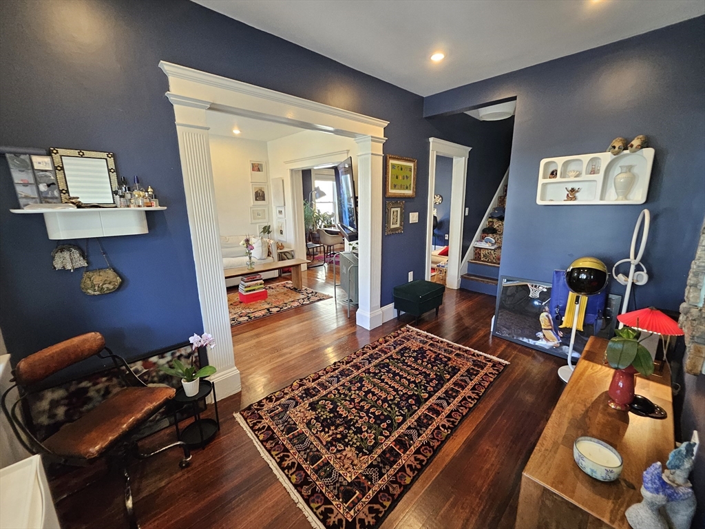 66 Court St, Newtonville