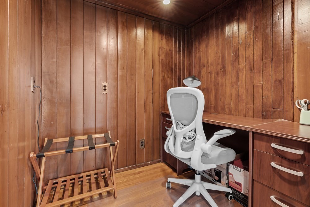 674 E Broadway, South Boston