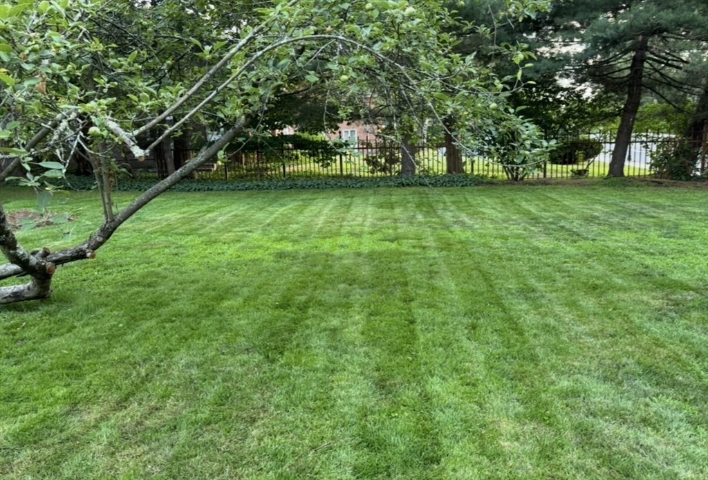 600 Washington St, Wellesley