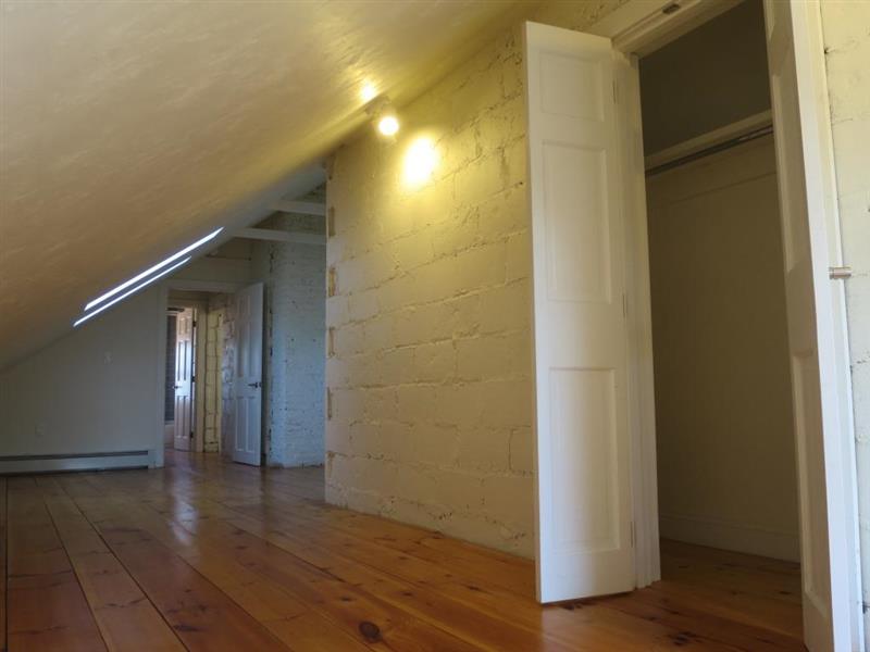 23 Lowell St, Spring Hill