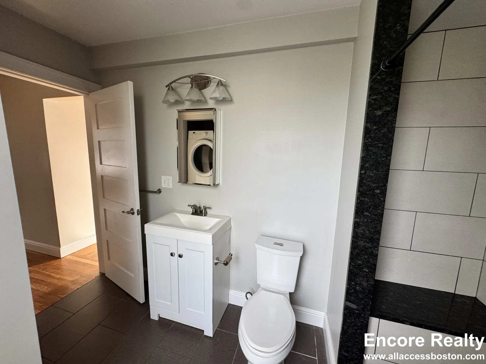 13 Pleasant St, Central Square