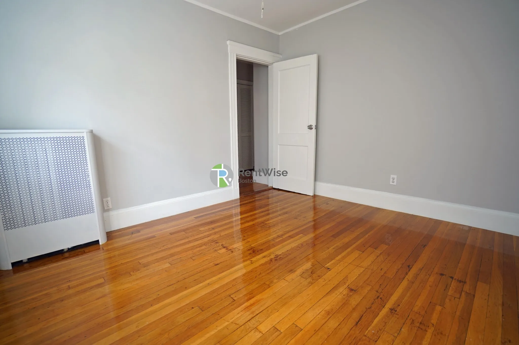 136 Arlington St, Oak Square