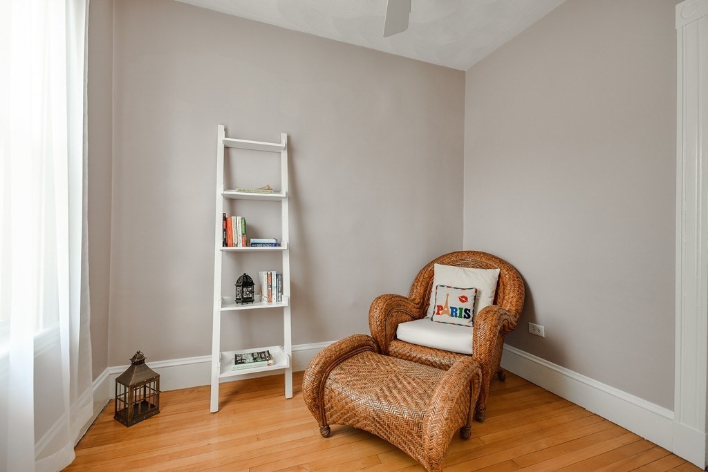 53 Wellington St, Waltham