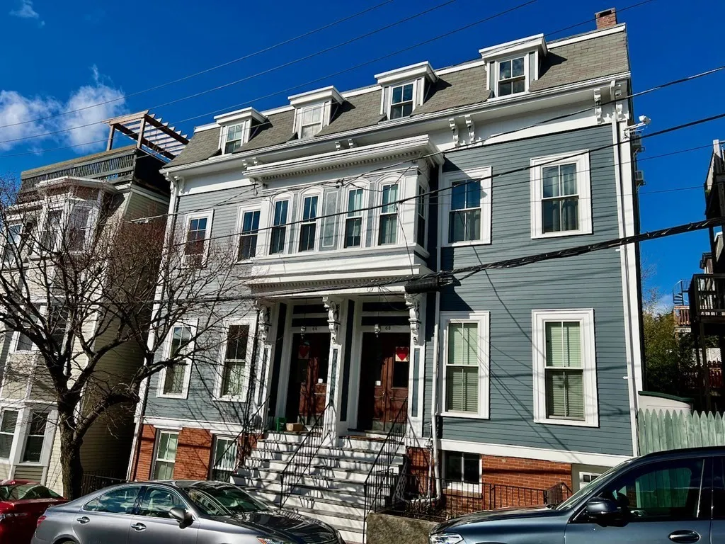 66 Telegraph St, South Boston