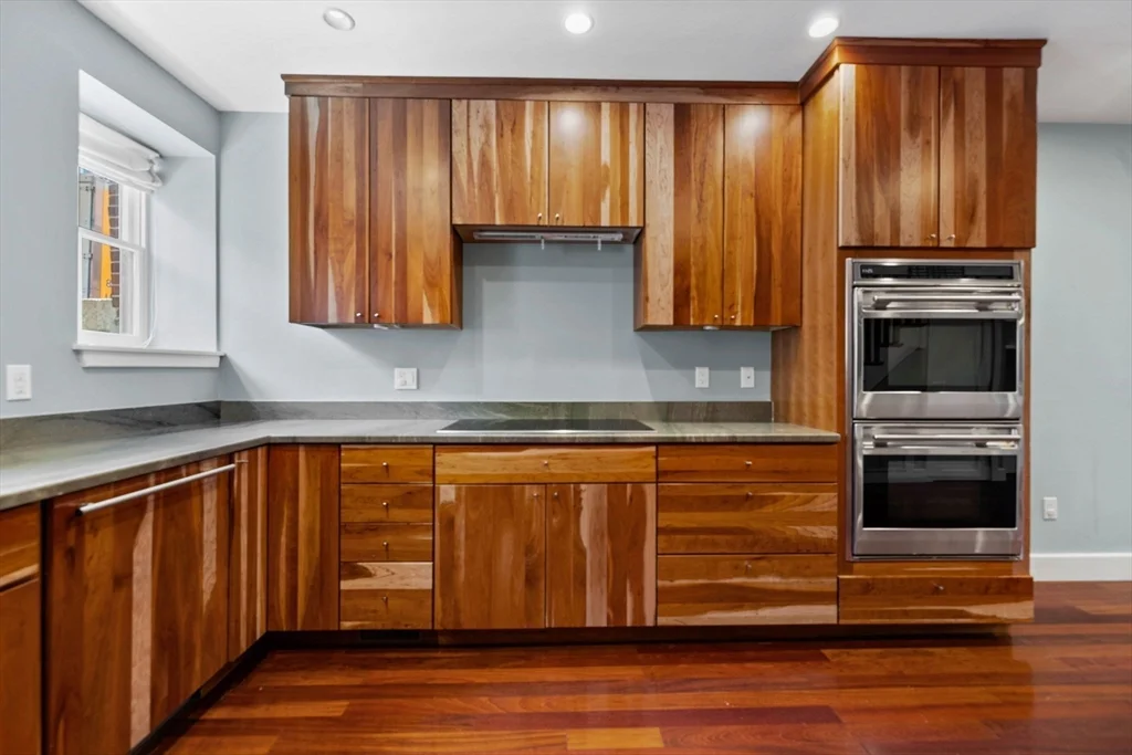 32 Clarendon, South End