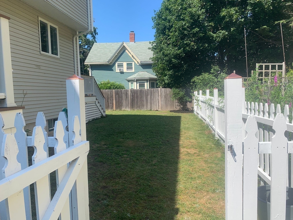 90 Monument, Medford