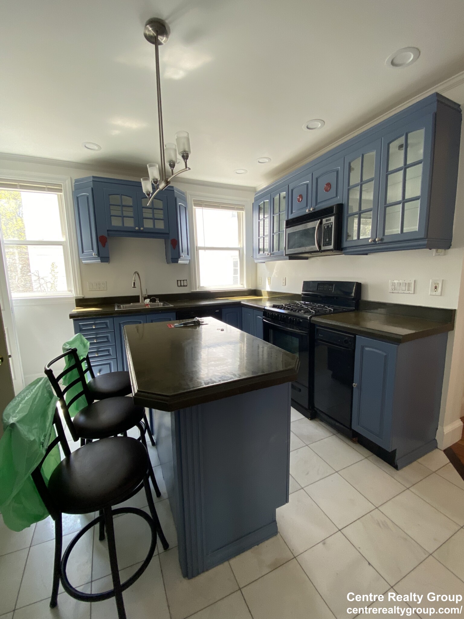 200 Hyde Park Ave, Jamaica Plain