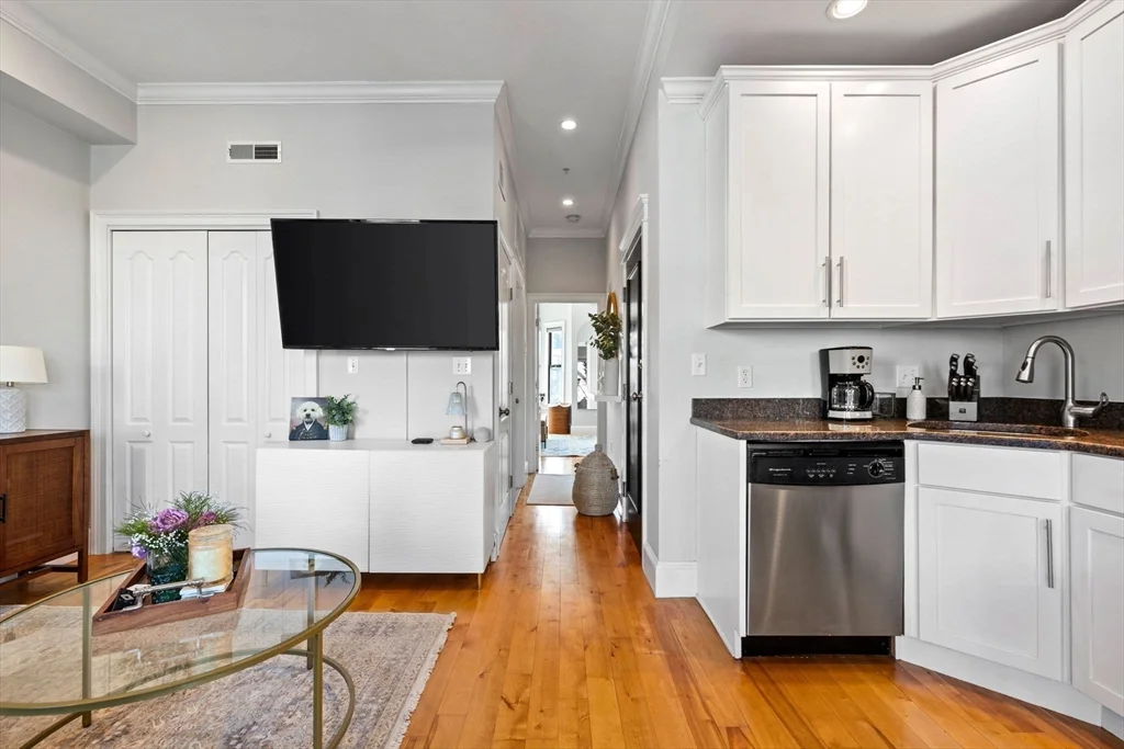 109 N St, South Boston