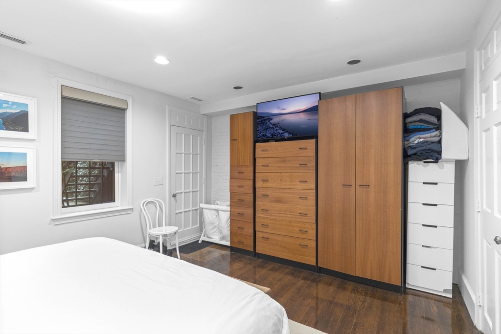 4 Cazenove St, South End