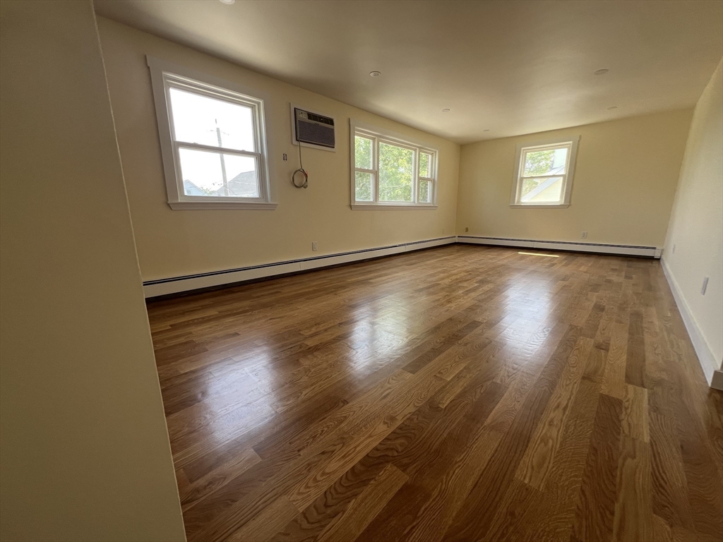 79 Walnut St, Belmont