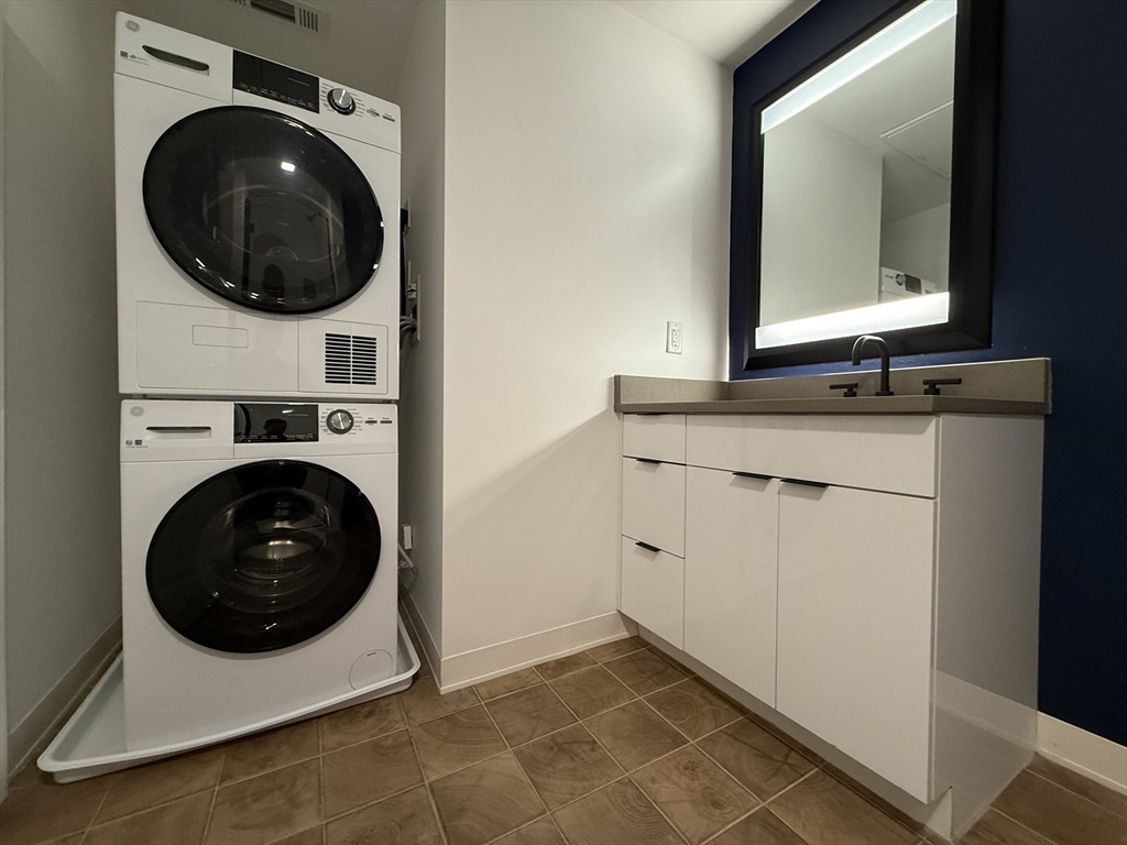 89 Brighton Ave, Allston