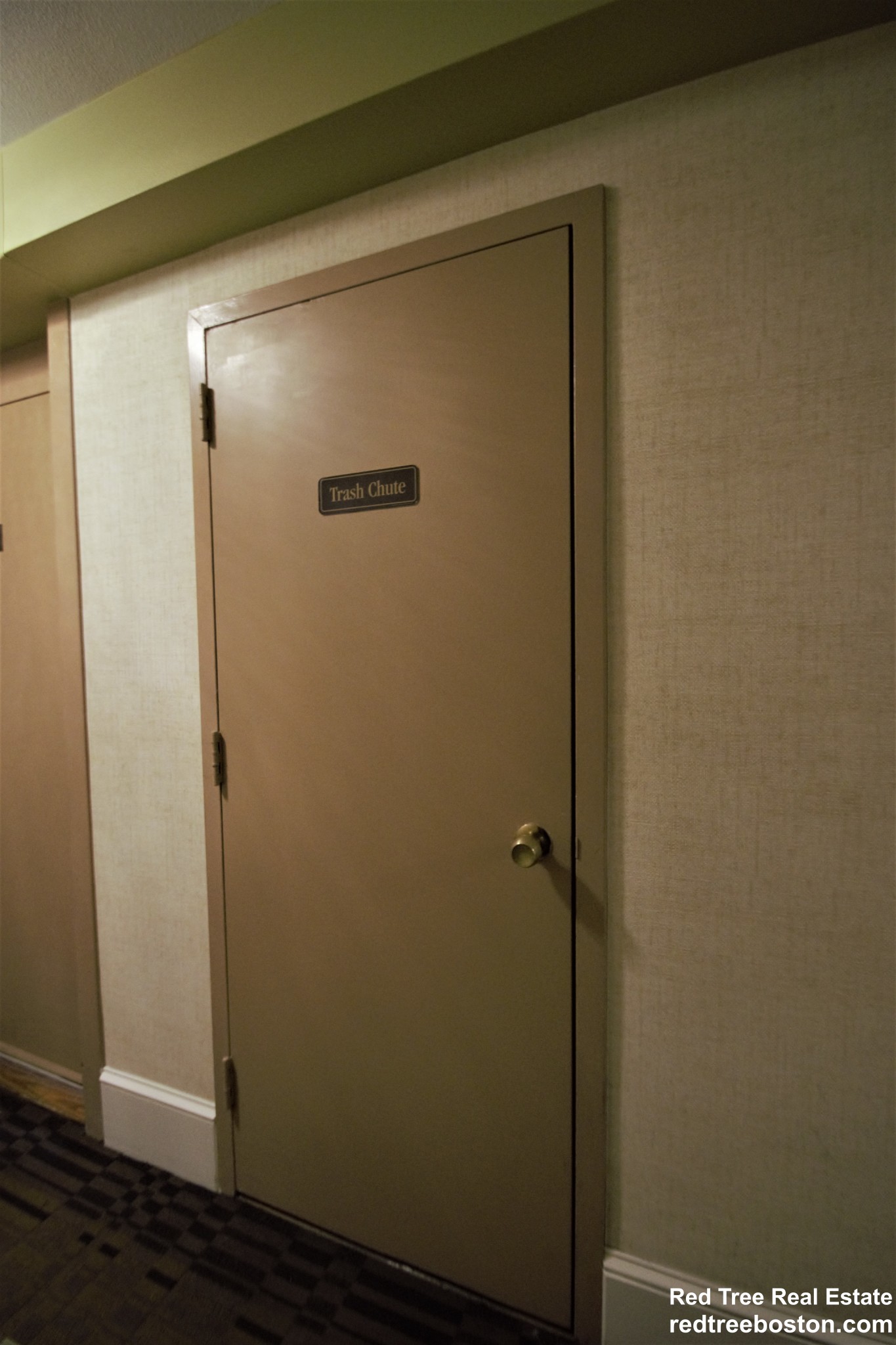 101 Monmouth St, Longwood