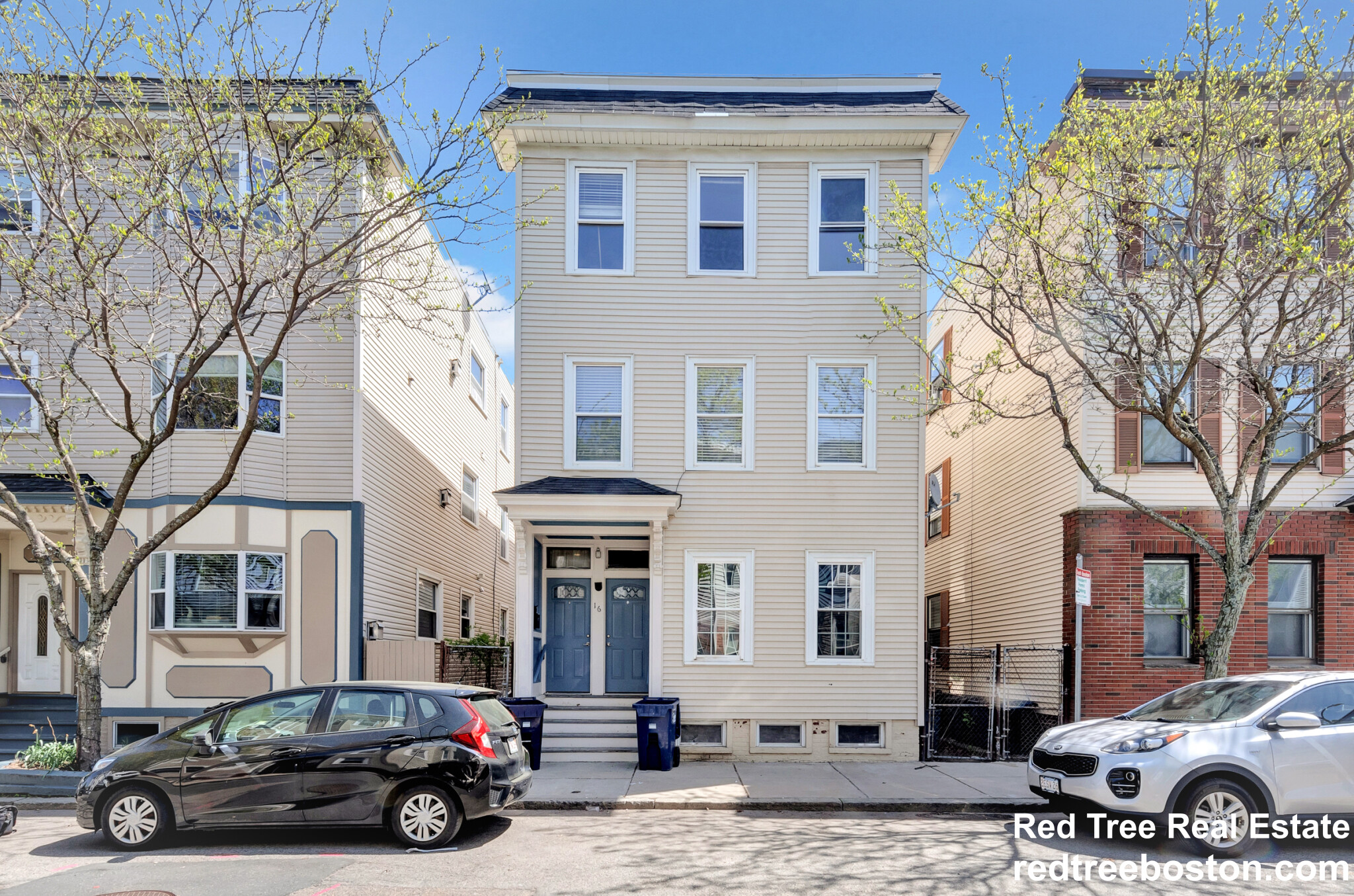 16-16 1/2 O St, South Boston