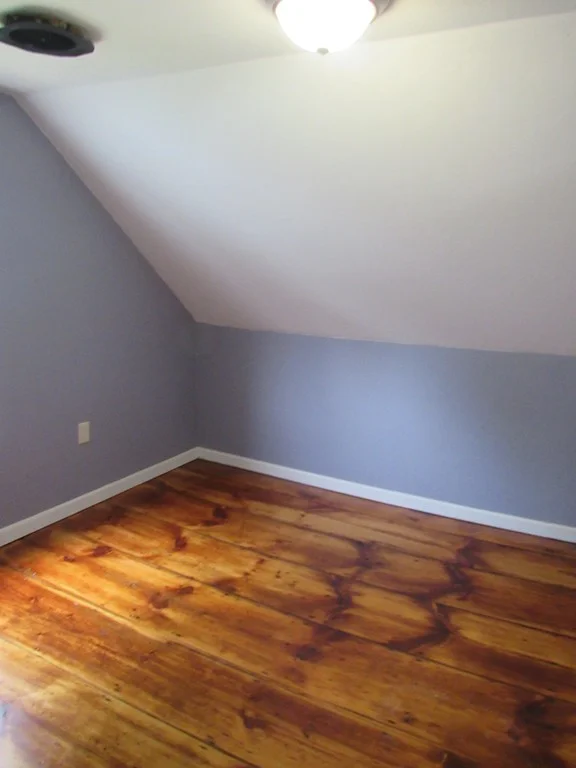 27 Maple St, Millbury