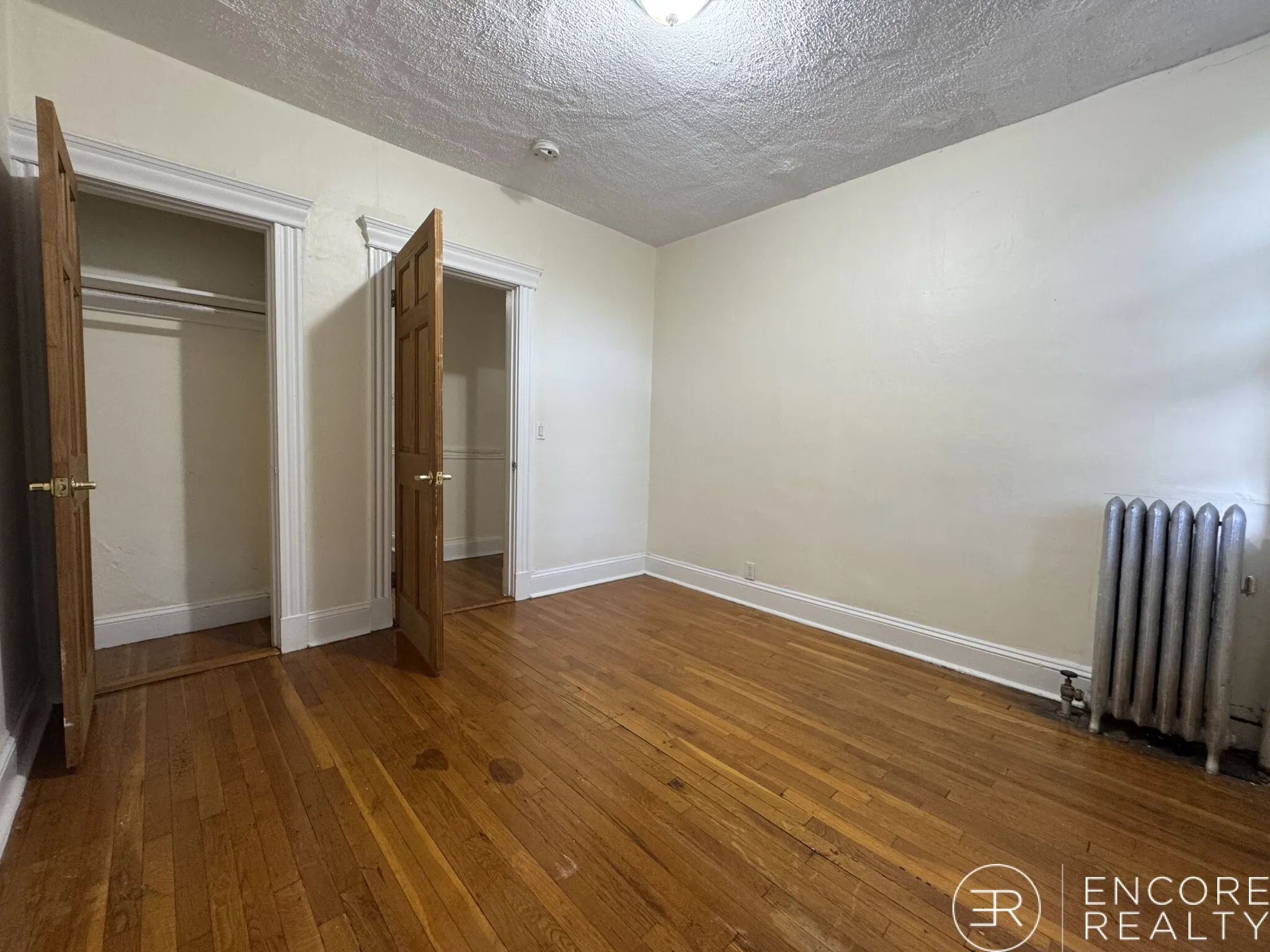 364 Riverway, Mission Hill