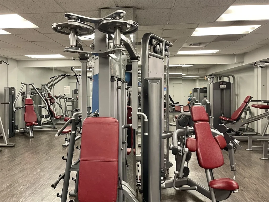 33 Pond Ave, Brookline Village