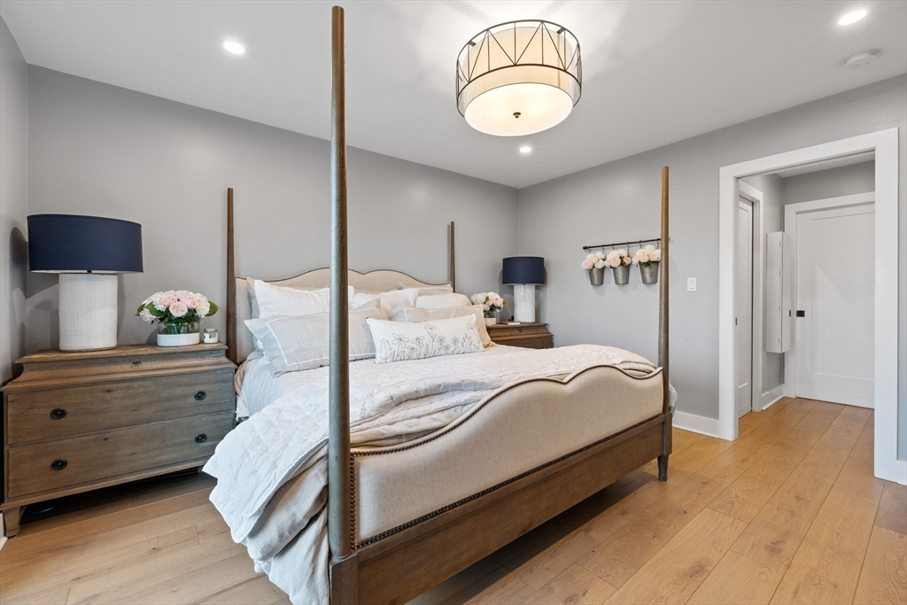 74 Tremont St, Charlestown