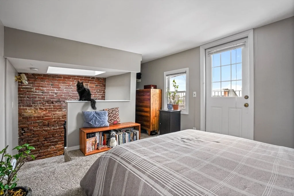 1 Goodwin Pl, Beacon Hill