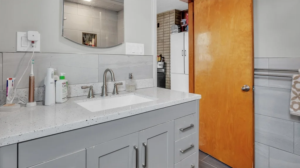 53 Bow, Union Square