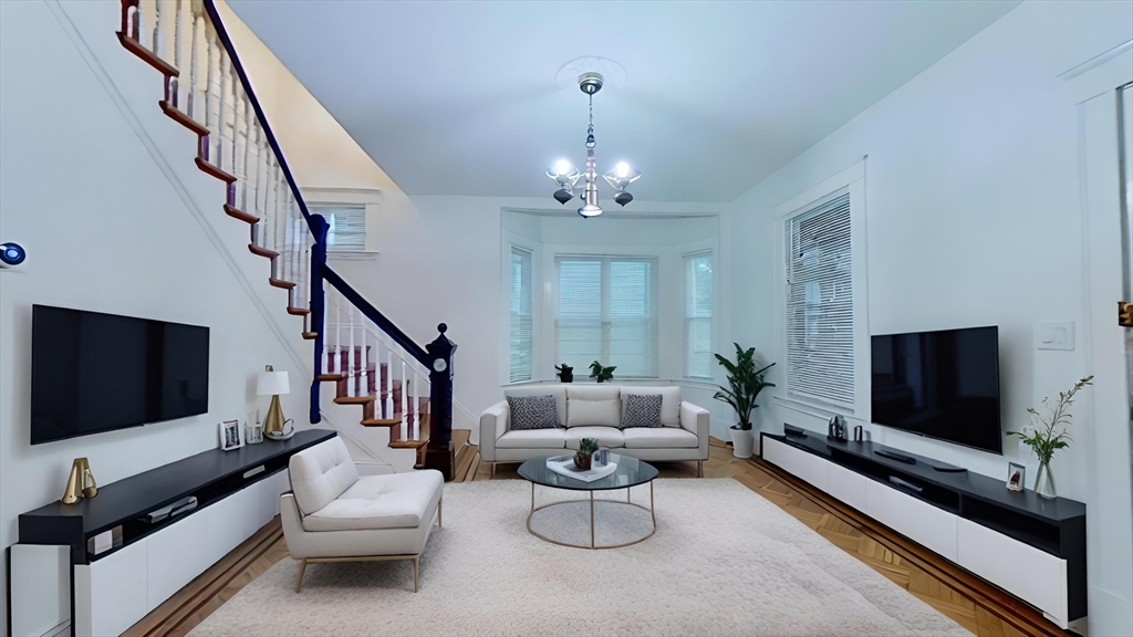 44 Dimmock St, Quincy