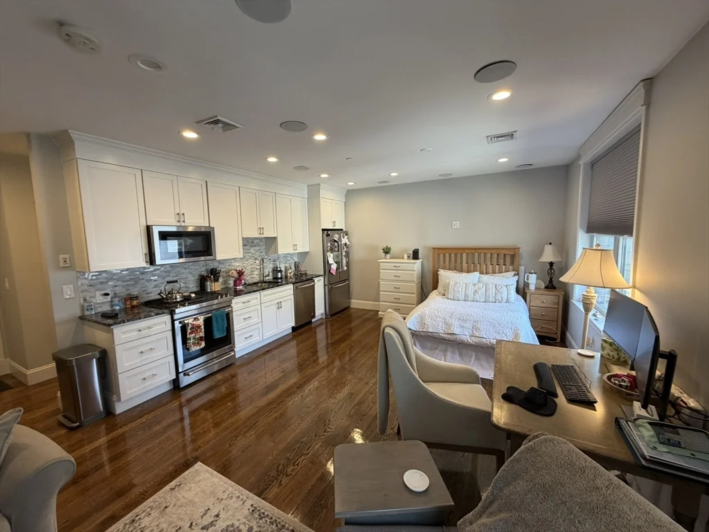 57 L St, South Boston