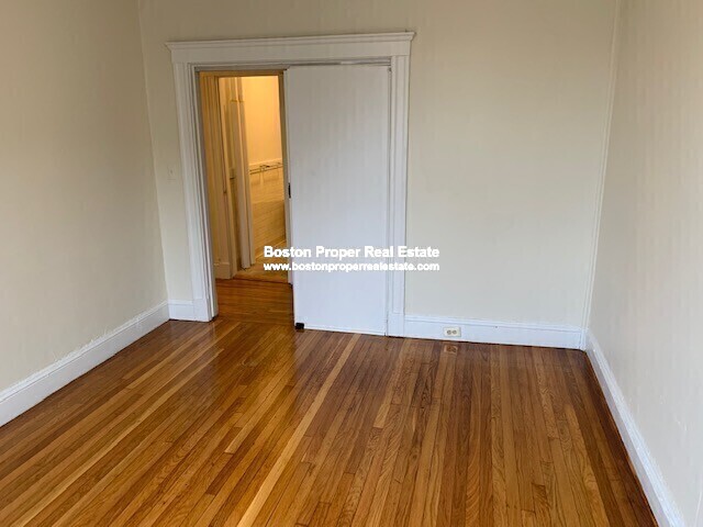 1175 Boylston St, Fenway