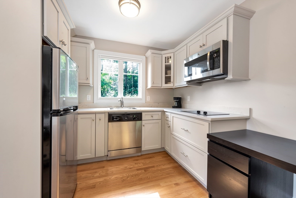 68 Woburn St, Lexington