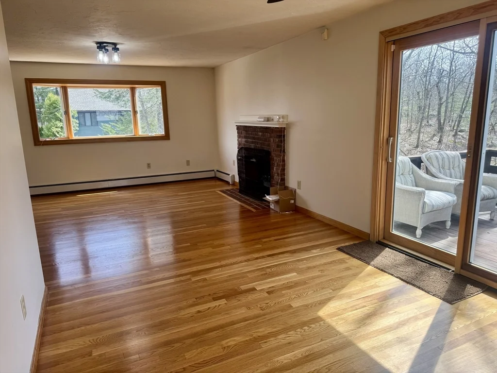 15 Curlew St, West Roxbury