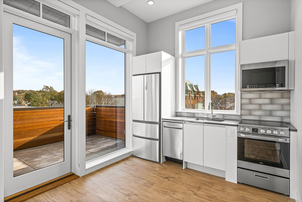 524 Main St, Melrose