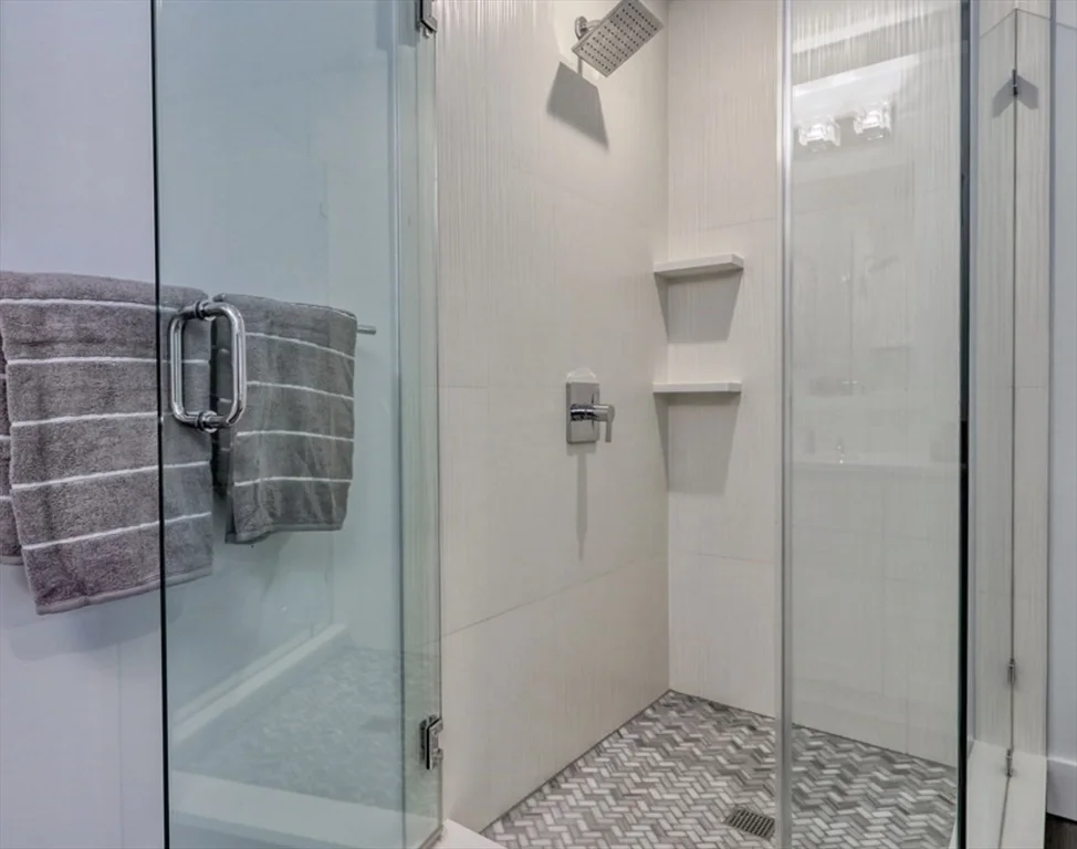 15 W Bellflower, Dorchester