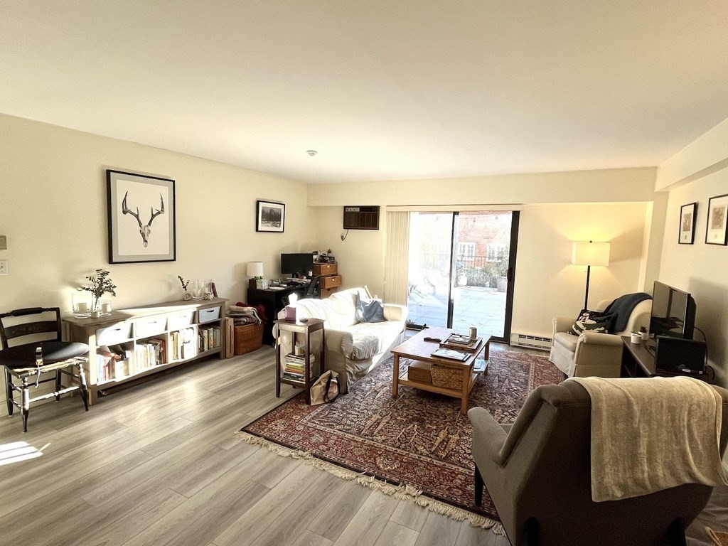 125 Pleasant St, Brookline