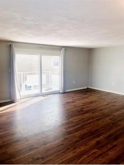 3 Circuit Ln, Watertown