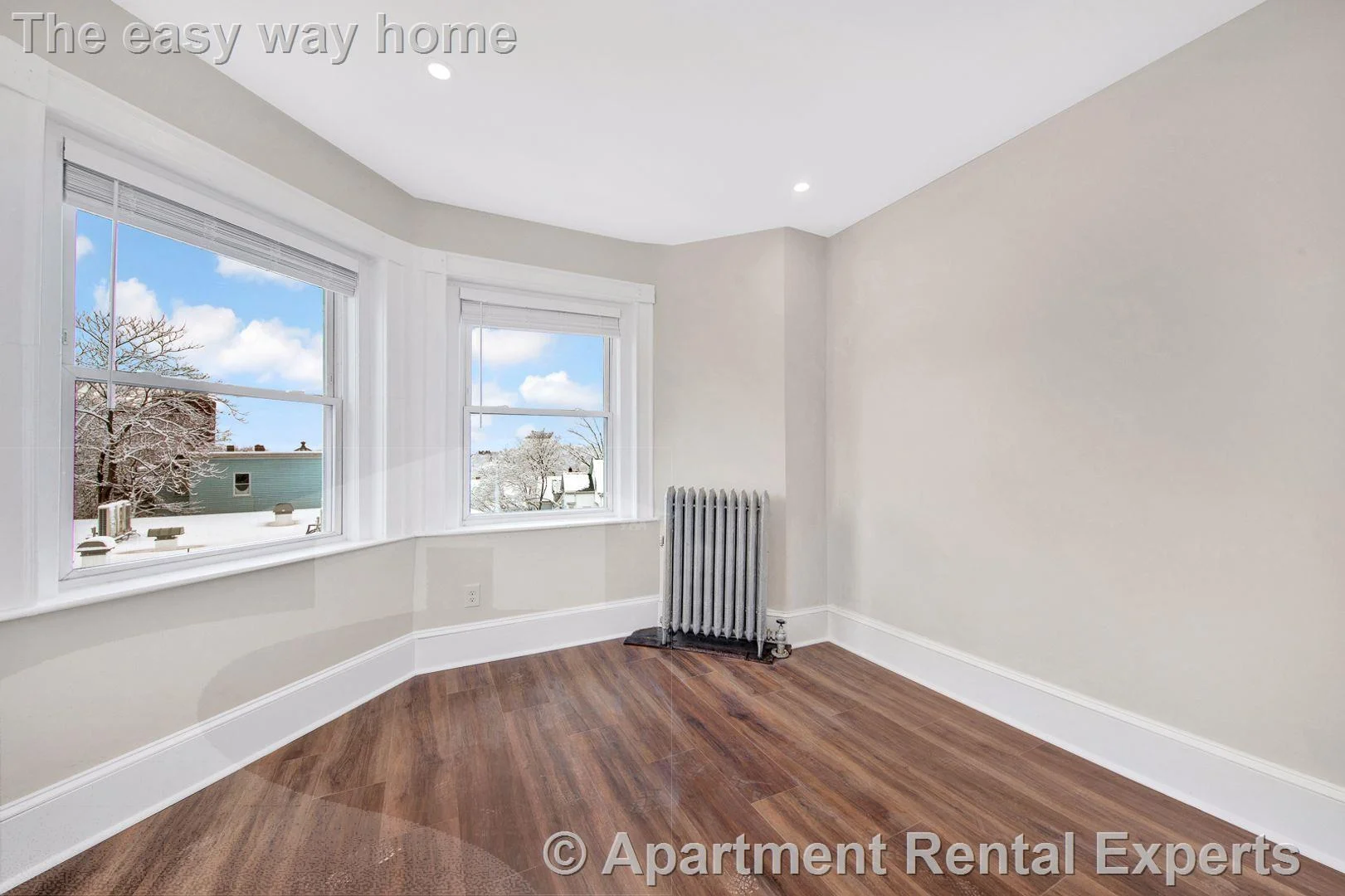 105 School St, Roxbury