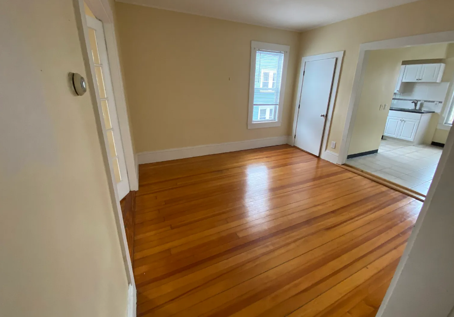 8 Bennett St, South Medford