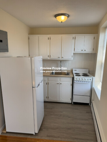 160 North Beacon St, Brighton