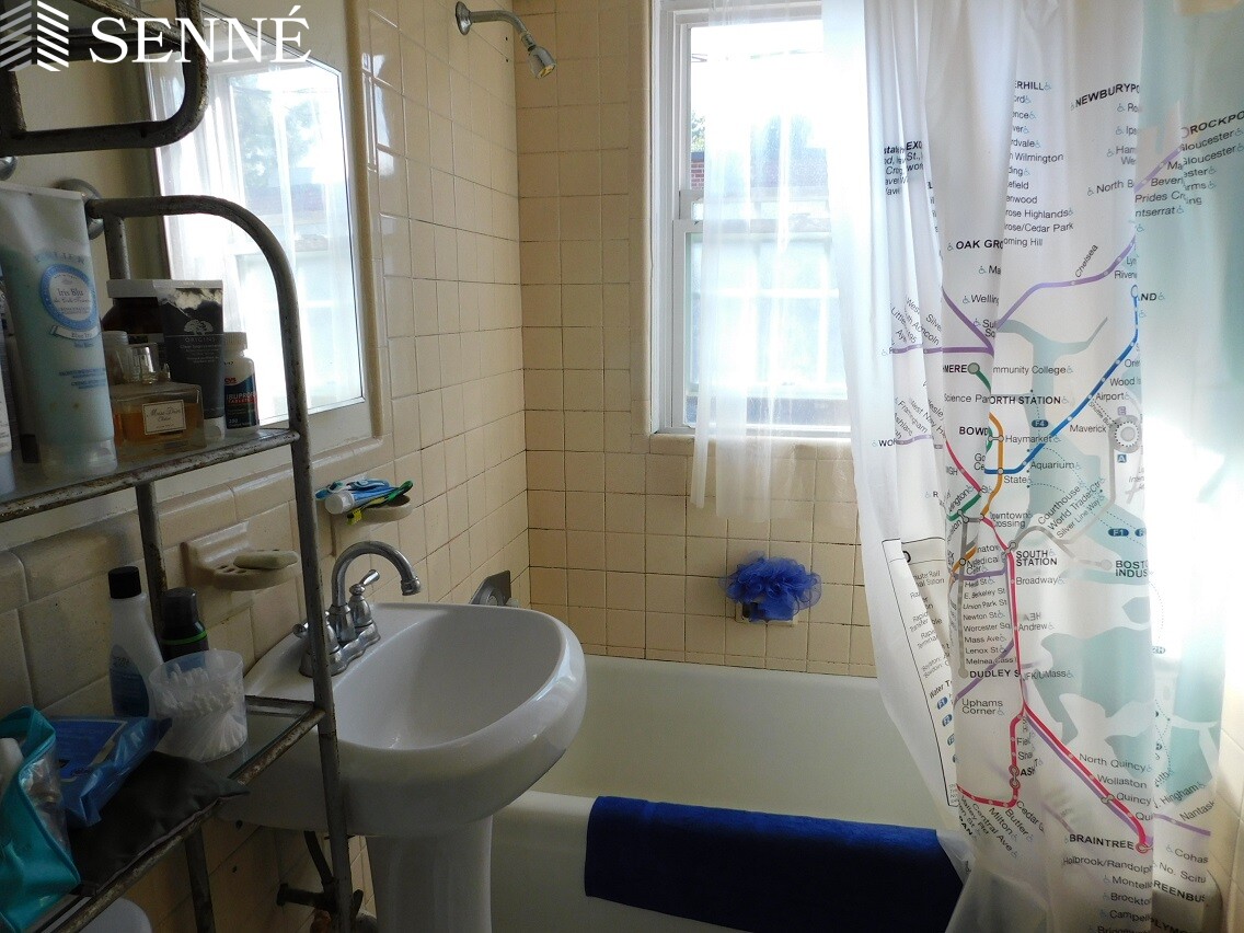 2 Forest St, Baldwin