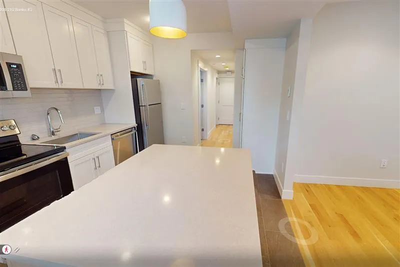 208 Banks St, Riverside