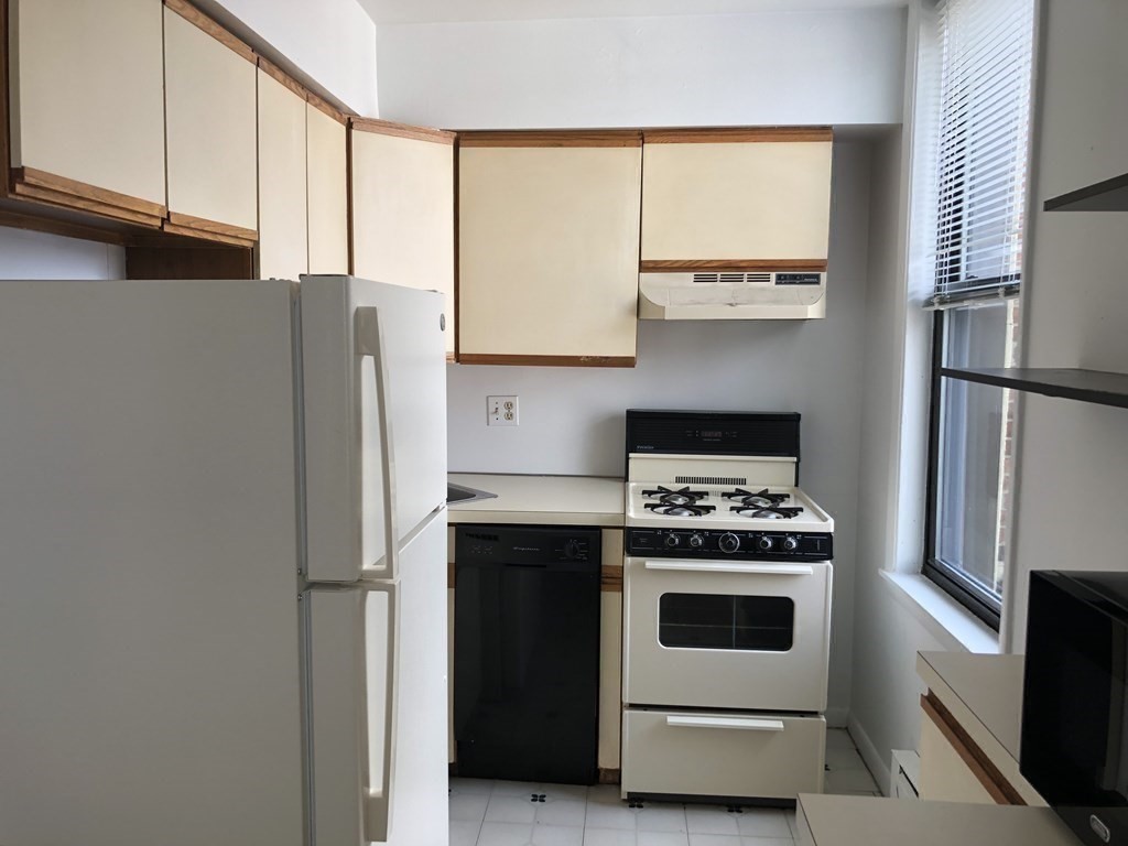 4 Commonwealth Ct, Brighton