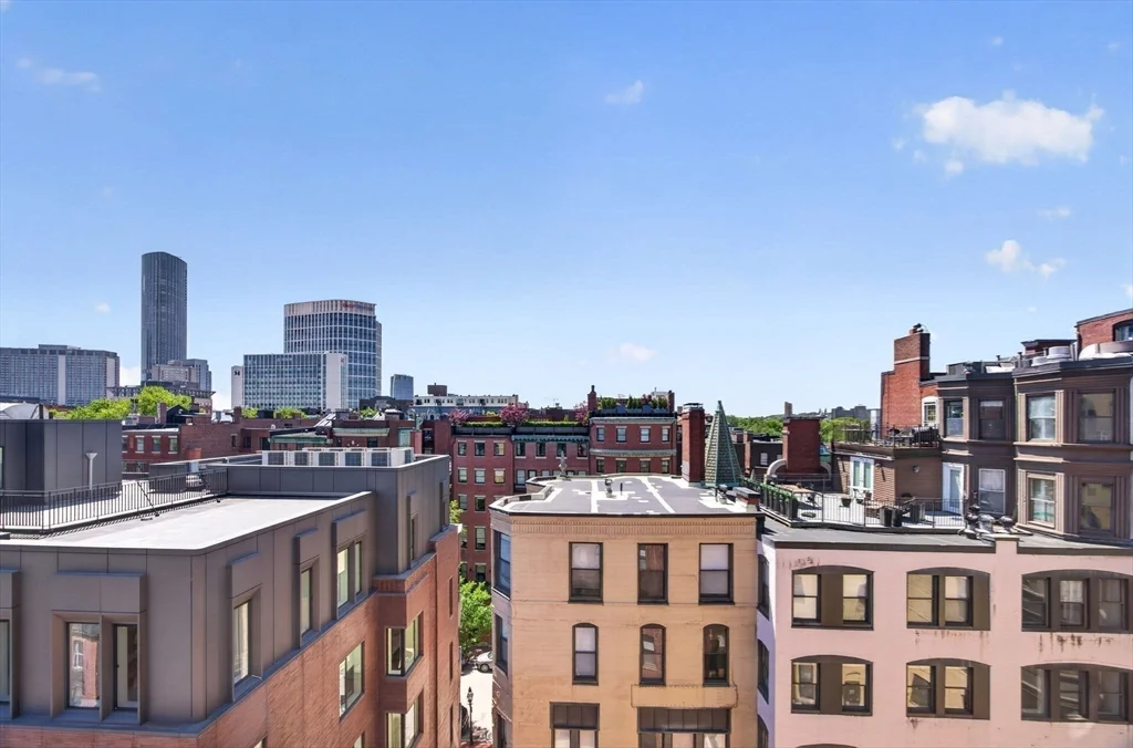 4 Charlesgate E, Back Bay