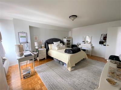 1106 Massachusetts Ave, Riverside