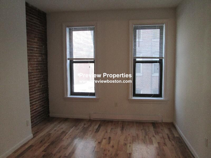 23 Cortes St, Back Bay