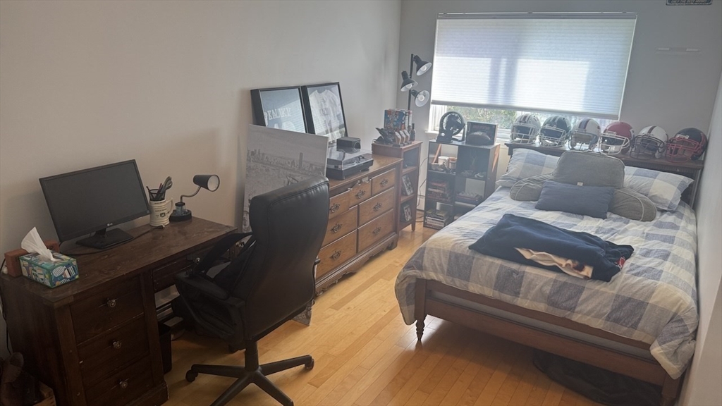 115 Highland Ave, Somerville